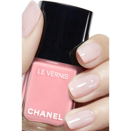 Le Vernis - Skieuse 175