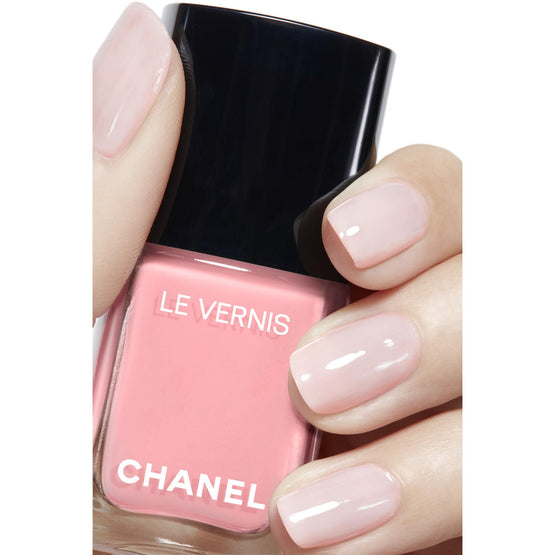 Le Vernis - Skieuse 175